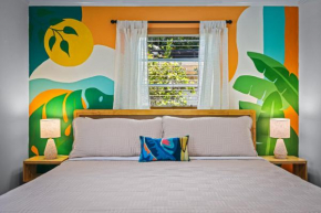 Tropical Paradise! Ξ Heated Pool! Ξ Pet Friendly!